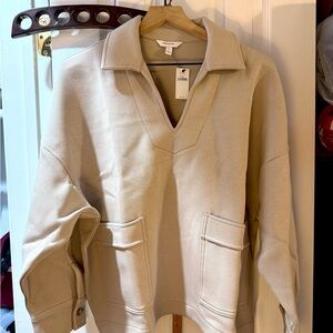 NWT/ Scuba Patch Pocket Sweatshirt